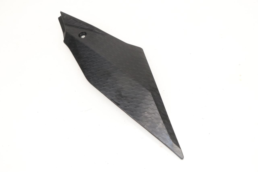 photo de CACHE SOUS SELLE GAUCHE YAMAHA YZF R1M R1 M 1000 (2015 - 2020)