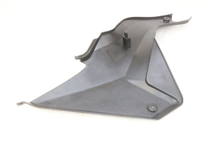 photo de CACHE SOUS SELLE GAUCHE YAMASAKI RAPTOR 50 (2013 - 2018)