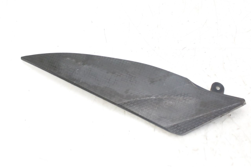 photo de CACHE SOUS SELLE GAUCHE YAMAHA YZF R1 1000 (2007 - 2008)