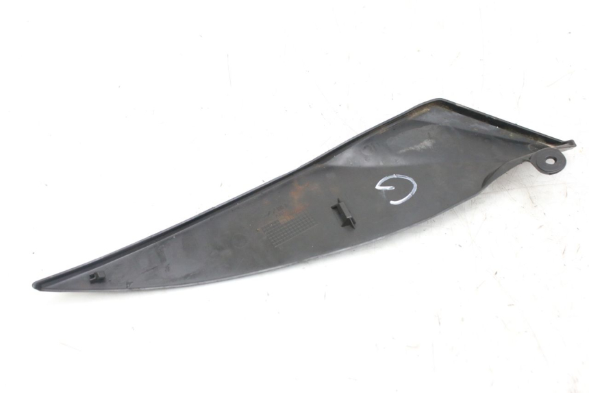 photo de CACHE SOUS SELLE GAUCHE YAMAHA YZF R1 1000 (2007 - 2008)