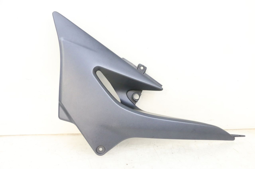 photo de CACHE SOUS SELLE GAUCHE KAWASAKI ZR 7 750 (1999 - 2001) - Vue principale