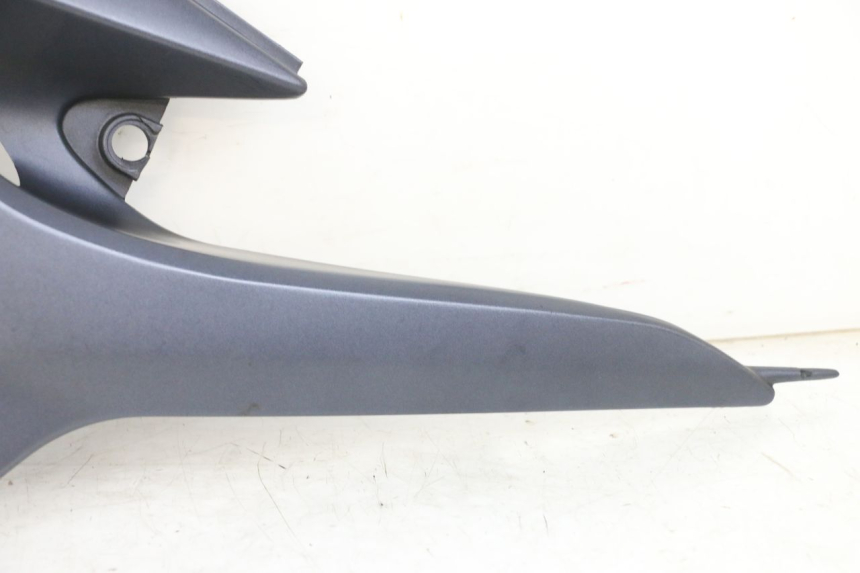 photo de CACHE SOUS SELLE GAUCHE KAWASAKI ZR 7 750 (1999 - 2001) - Pièce contrôlée