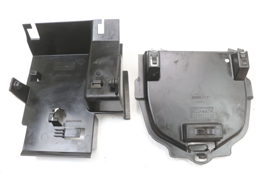 photo de CACHE SOUS SELLE KAWASAKI NINJA 400 (2018 - 2023)