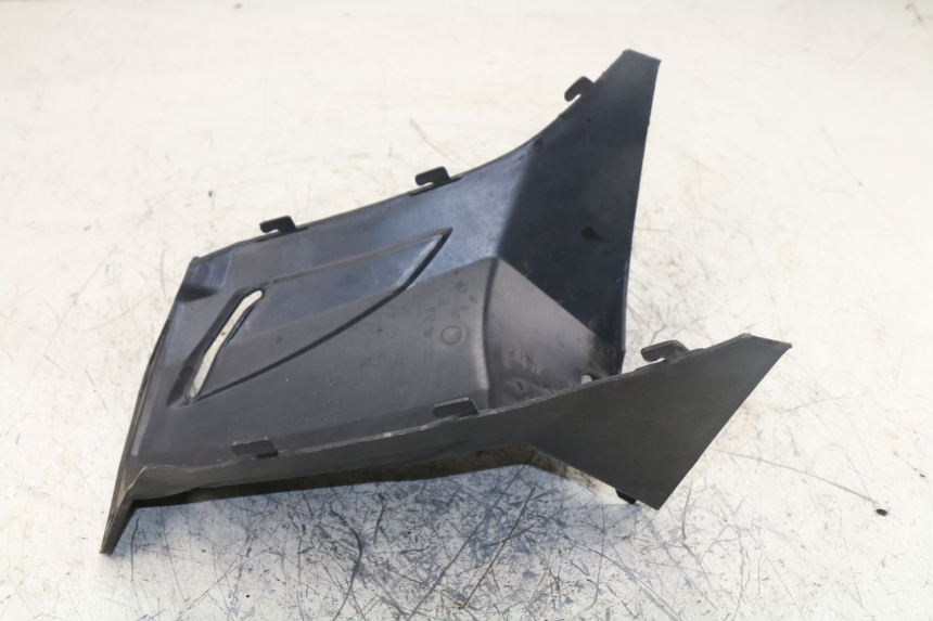 photo de CACHE SOUS SELLE PGO BIG MAX 50 (2001 - 2009)