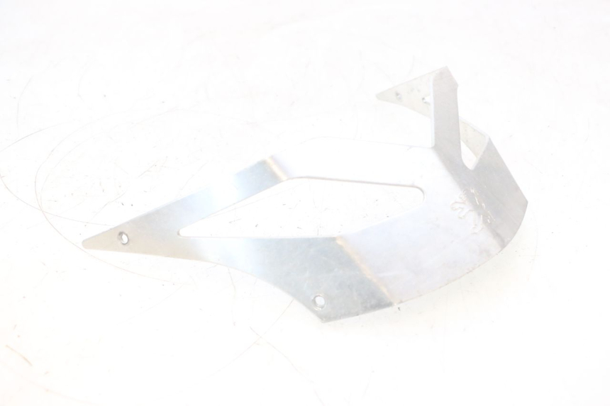 photo de CACHE SOUS SELLE PEUGEOT TREKKER 50 (1995 - 2004) - Inspection visuelle