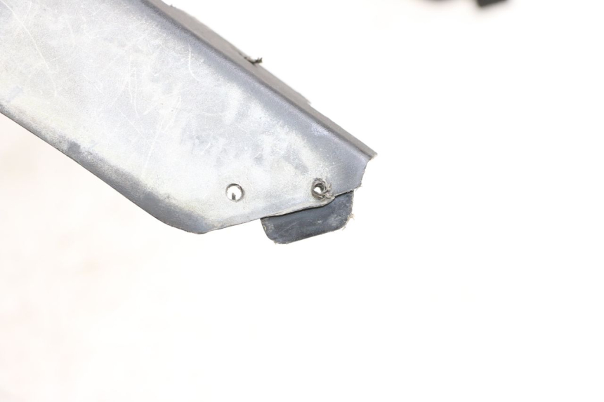 photo de CACHE SOUS SELLE PIAGGIO TYPHOON 50 (2000 - 2009) - Détail de la pièce