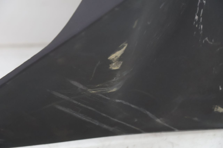 photo de CACHE SOUS SELLE PEUGEOT VIVACITY 50 (1998 - 2003) - Zoom état d’usage