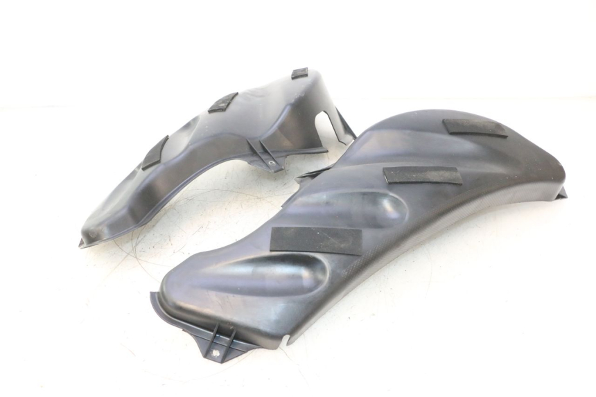 photo de CACHE SOUS SELLE YAMAHA WAVE RUNNER GP R 1200 (2000 - 2003) - Détail de la pièce