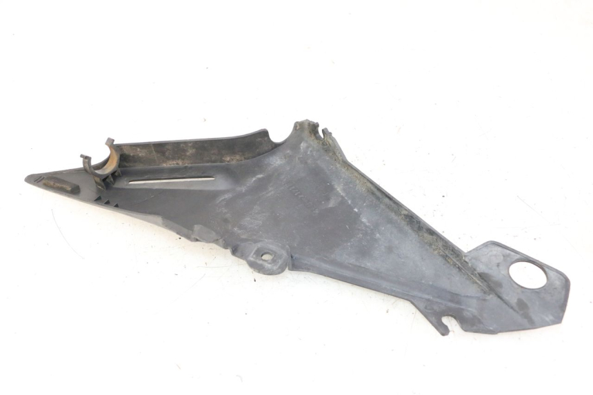 photo de CACHE SOUS SELLE YAMAHA XJN DIVERSION 600 (2000 - 2003)