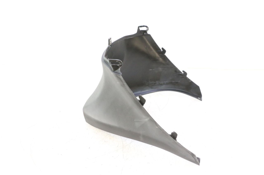 photo de CACHE SOUS SELLE PIAGGIO ZIP 2T 50 (2009 - 2019) - Détail de la pièce