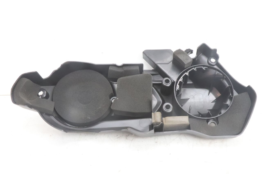 photo de CACHE TRANSMISSION YAMAHA N-MAX NMAX 125 (2021 - 2024) - Points de fixation