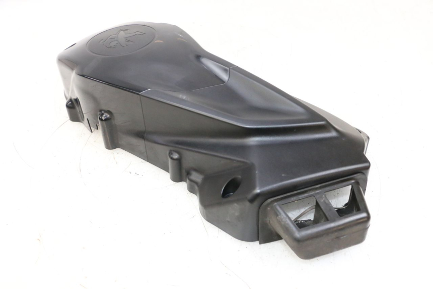 photo de CACHE TRANSMISSION PEUGEOT SATELIS 125 (2013 - 2018) - Gros plan technique