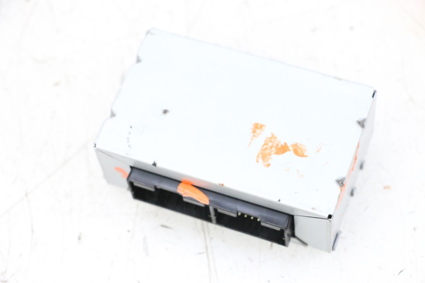 photo de CALCULATEUR ABS YAMAHA TDM ABS 900 (2002 - 2014) - Vue principale