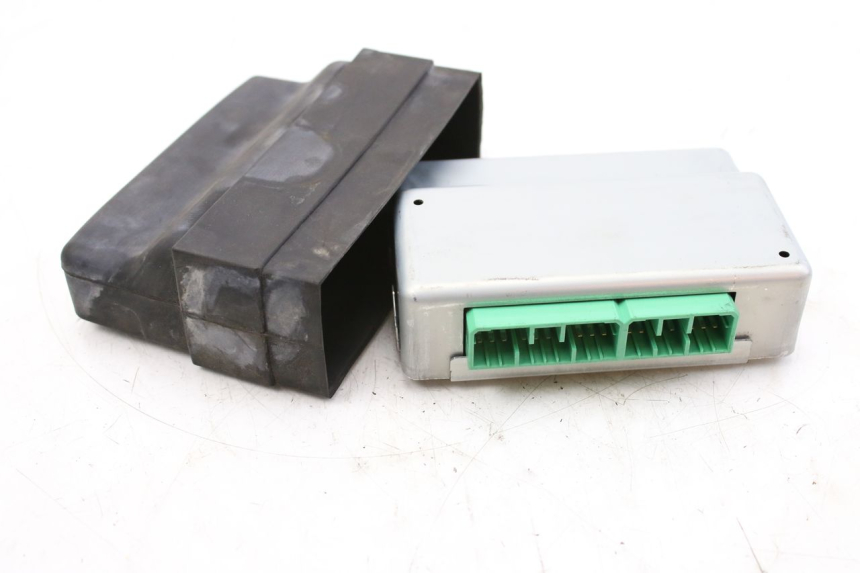 photo de CALCULATEUR ABS YAMAHA XP T-MAX TMAX ABS 500 (2004 - 2007)