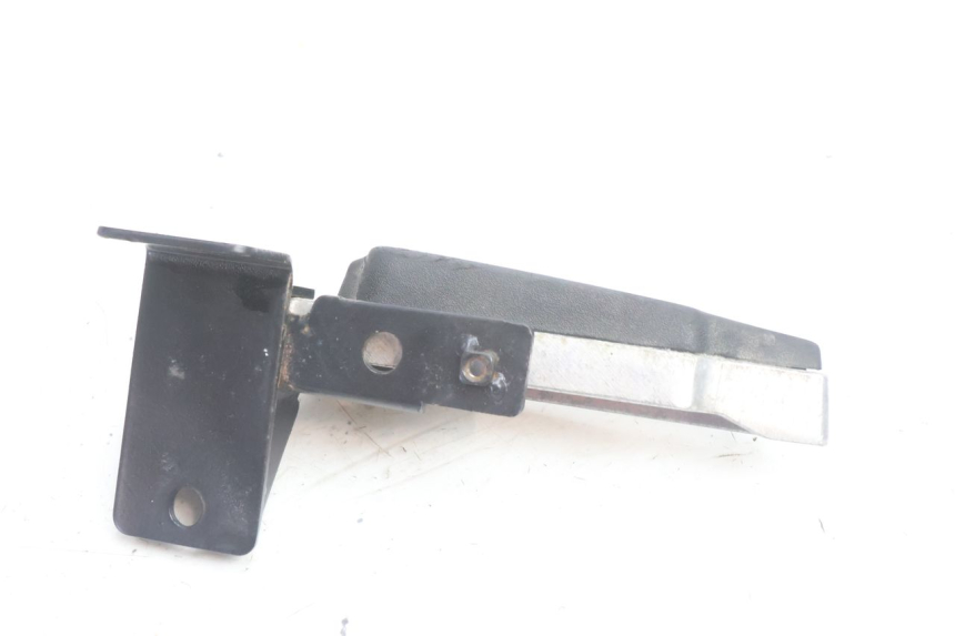 photo de CALE PIED ARRIERE DROIT PEUGEOT CITYSTAR 2T 50 (2018 - 2021) - Points de fixation