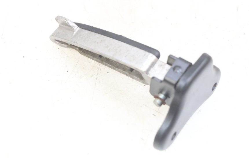 photo de CALE PIED ARRIERE DROIT PEUGEOT DJANGO 4T 50 (2014 - 2019)