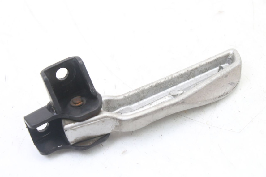 photo de CALE PIED ARRIERE DROIT SYM FIDDLE 3 III 125 (2014 - 2020) - Autre angle de vue