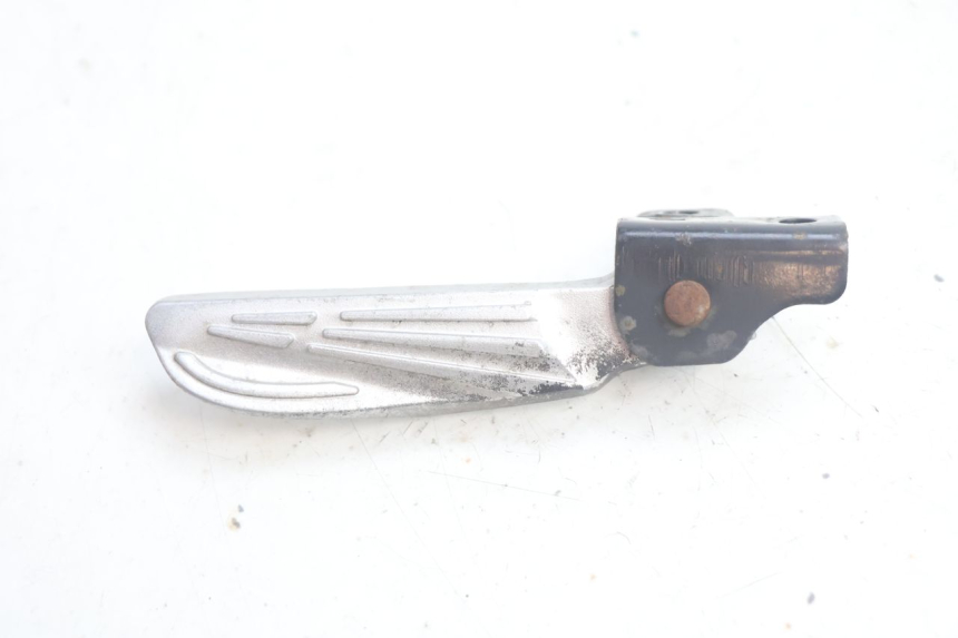 photo de CALE PIED ARRIERE DROIT SYM FIDDLE 3 III 50 (2014 - 2020) - Détail de la pièce