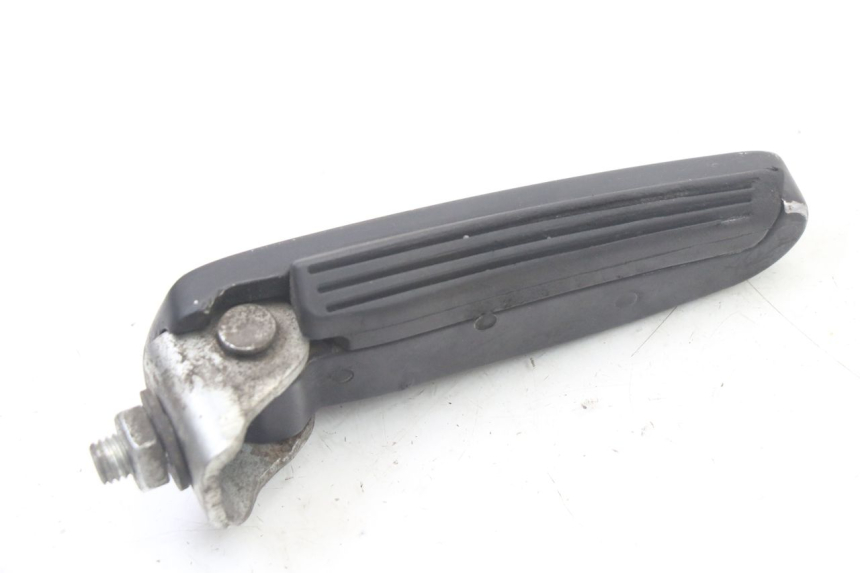 photo de CALE PIED ARRIERE DROIT GILERA NEXUS 300 (2008 - 2013)