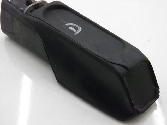 photo de CALE PIED ARRIERE DROIT HONDA FES S-WING SWING 125 (2007 - 2015)