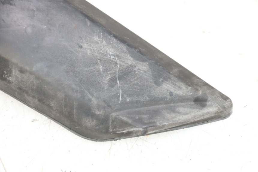 photo de CALE PIED ARRIERE DROIT PEUGEOT KISBEE 2T 50 (2010 - 2017) - Vue d’ensemble