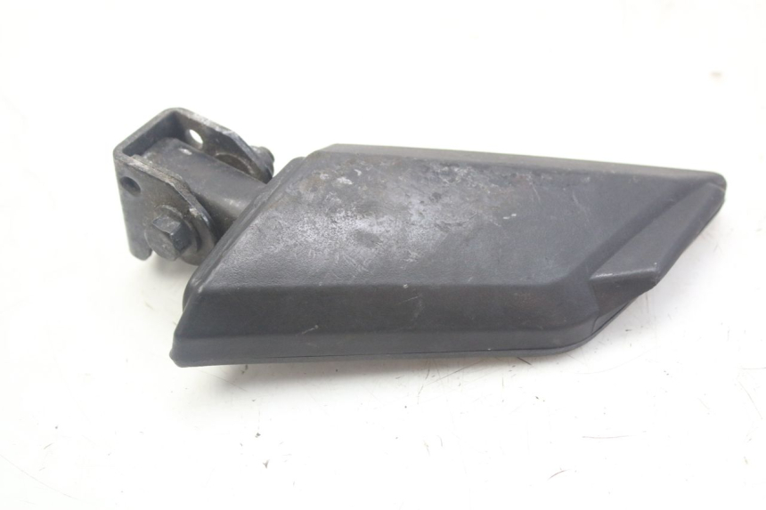 photo de CALE PIED ARRIERE DROIT PEUGEOT KISBEE 4T 50 (2010 - 2017)