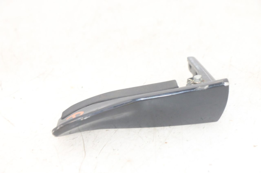 photo de CALE PIED ARRIERE DROIT PIAGGIO MP3 HPE 300 (2019 - 2026) - Zoom état d’usage