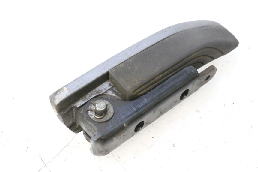 photo de CALE PIED ARRIERE DROIT PIAGGIO MP3 500 (2016 - 2018) - Vue principale
