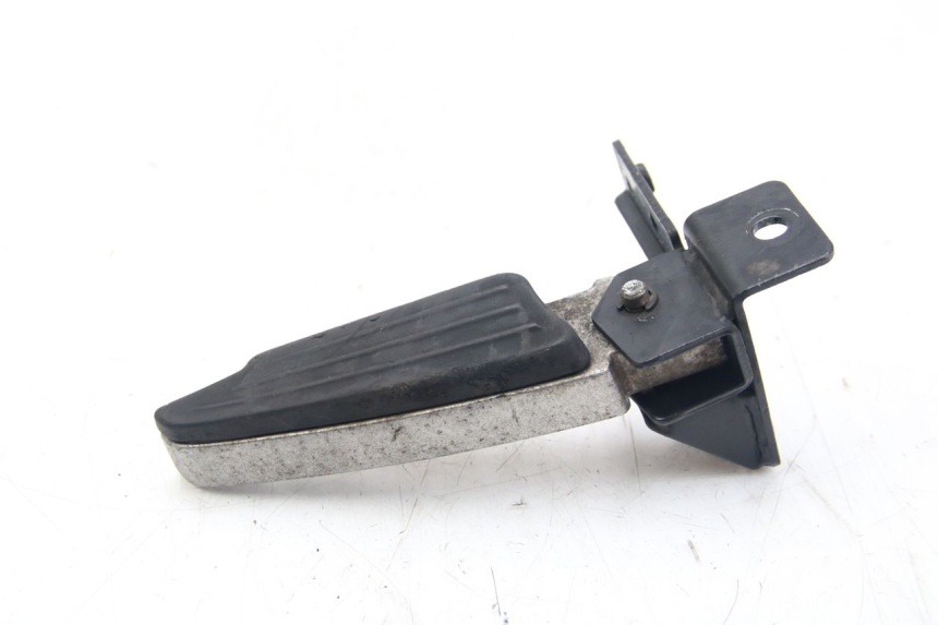 photo de CALE PIED ARRIERE DROIT PEUGEOT CITYSTAR 125 (2011 - 2017)