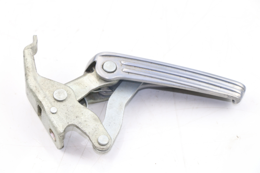 photo de CALE PIED ARRIERE DROIT PIAGGIO VESPA GTS IE 300 (2010 - 2016)