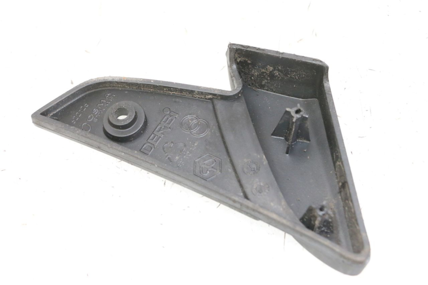 photo de CALE PIED ARRIERE DROIT PIAGGIO VESPA LX 150 (2005 - 2013)