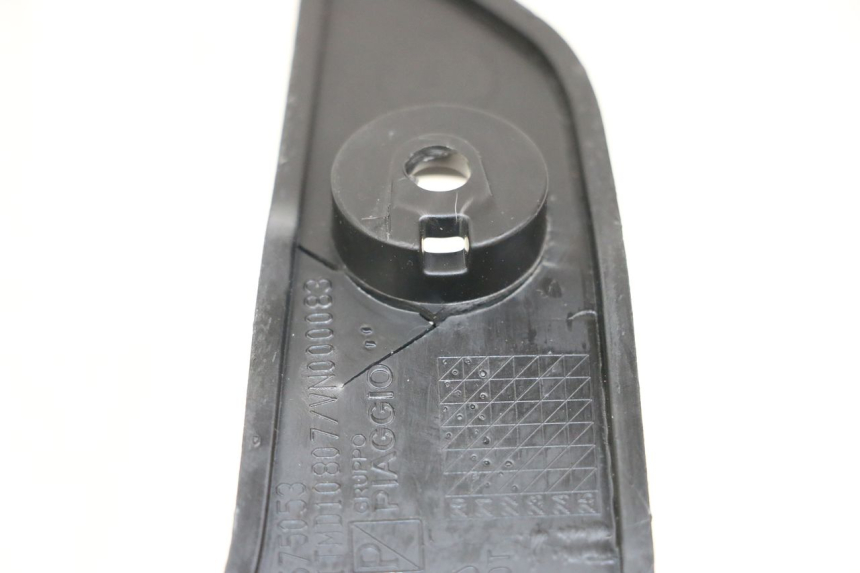 photo de CALE PIED ARRIERE DROIT PIAGGIO VESPA PRIMAVERA 4T 50 (2021 - 2024)