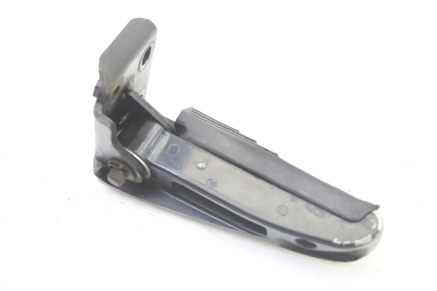 photo de CALE PIED ARRIERE DROIT GILERA RUNNER SP 50 (2006 - 2008)