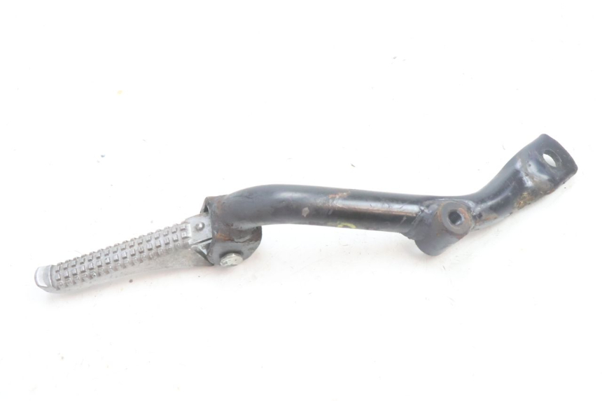 photo de CALE PIED ARRIERE DROIT GILERA RUNNER SP 50 (2002 - 2004) - Gros plan technique