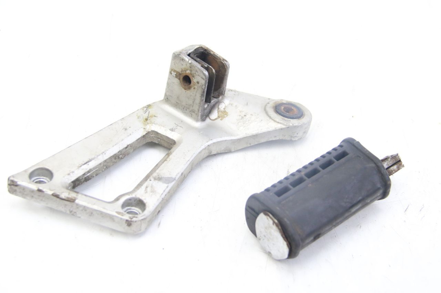 photo de CALE PIED ARRIERE DROIT SUZUKI GSX-F GSX  F 1100 (1988 - 1994)