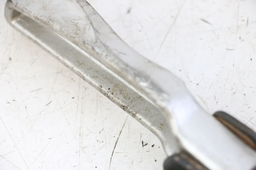 photo de CALE PIED ARRIERE DROIT PEUGEOT TWEET PRO CARGO 50 (2018 - 2020) - Gros plan technique