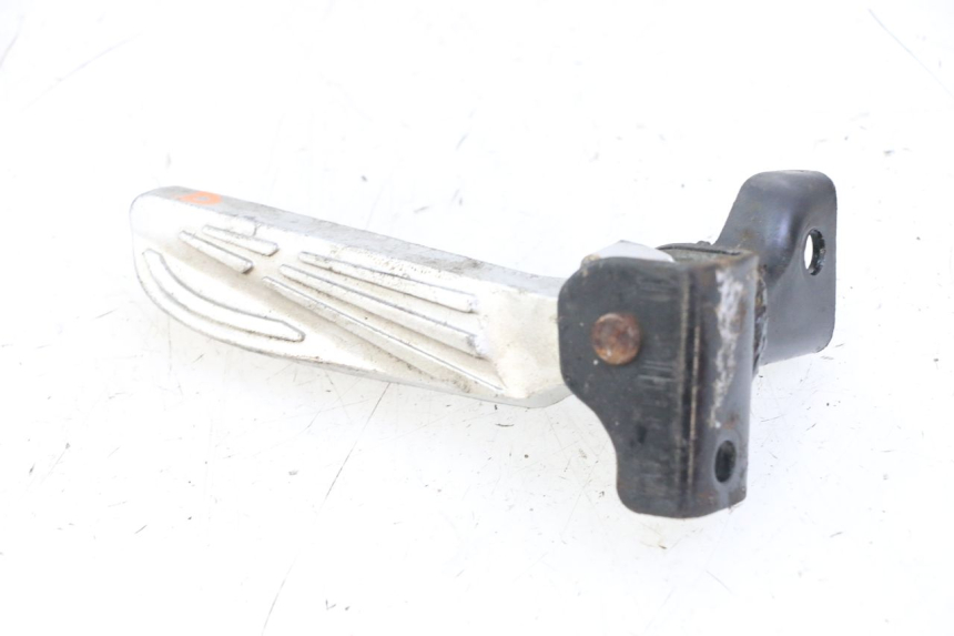 photo de CALE PIED ARRIERE DROIT PEUGEOT TWEET PRO CARGO 50 (2018 - 2020) - État de surface