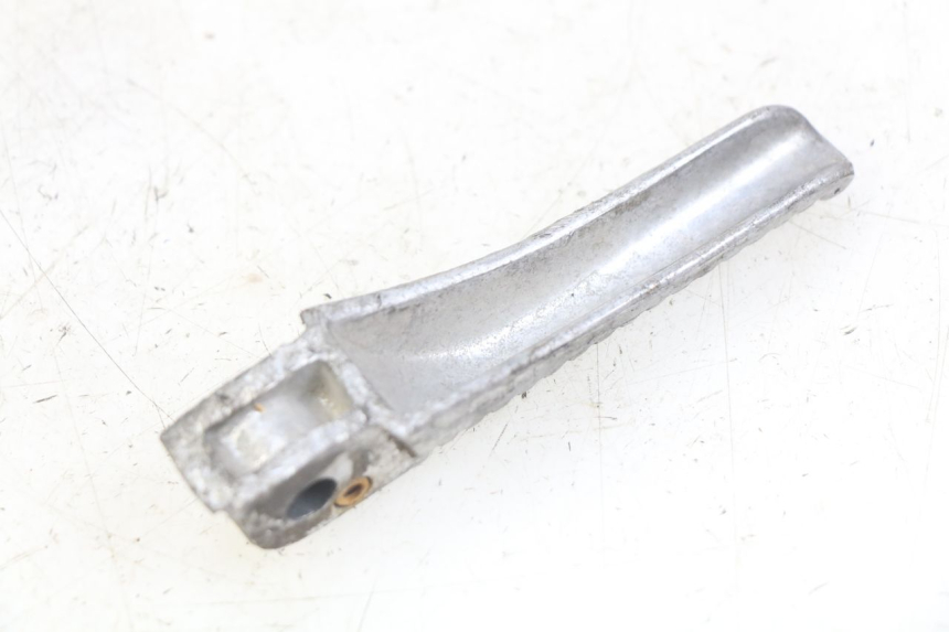 photo de CALE PIED ARRIERE DROIT PIAGGIO TYPHOON 50 (1993 - 1999)