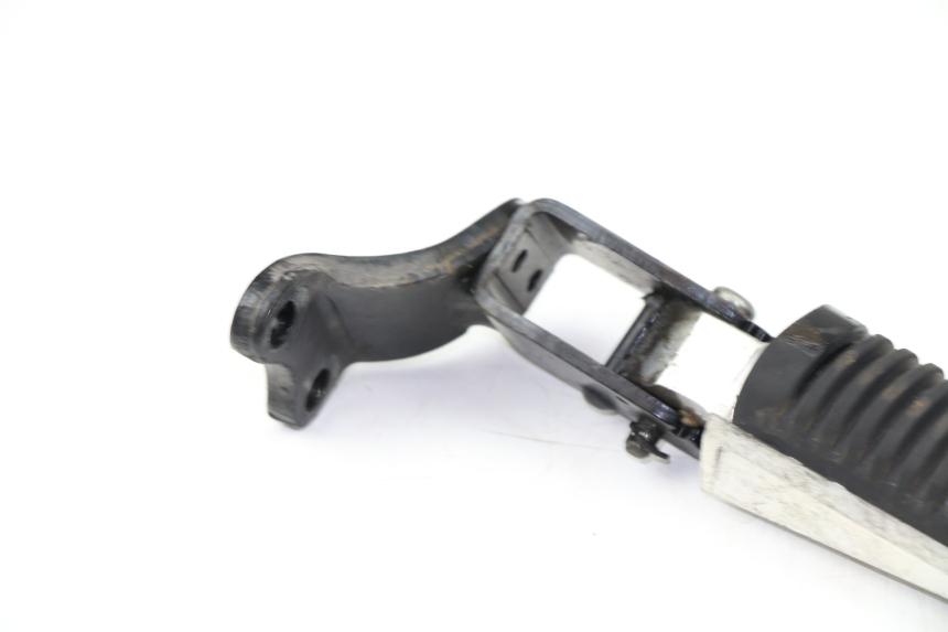 photo de CALE PIED ARRIERE DROIT YAMAHA X-MAX XMAX 250 (2006 - 2009)