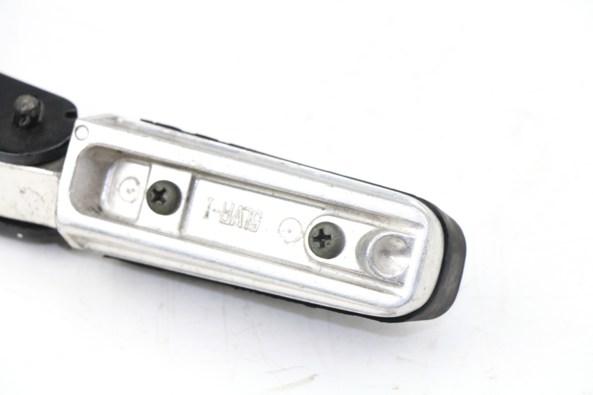 photo de CALE PIED ARRIERE DROIT YAMAHA X-MAX XMAX 250 (2006 - 2009)