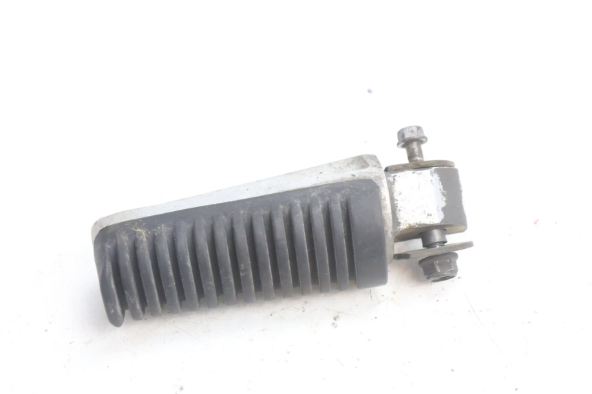 photo de CALE PIED ARRIERE DROIT YAMAHA XJR 1300 (1998 - 2002) - Autre angle de vue