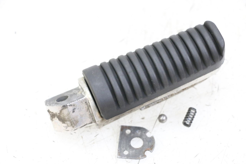 photo de CALE PIED ARRIERE DROIT YAMAHA XJ6 ABS 600 (2008 - 2016)