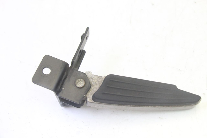 photo de CALE PIED ARRIERE GAUCHE PEUGEOT CITYSTAR 50 (2013 - 2017)