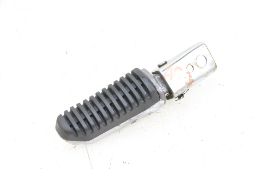 photo de CALE PIED ARRIERE GAUCHE KSR CODE 125 (2018 - 2020) - Zoom état d’usage