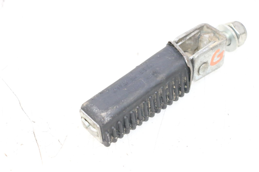 photo de CALE PIED ARRIERE GAUCHE HM HONDA DERAPAGE 50 (2007 - 2009) - Autre angle de vue