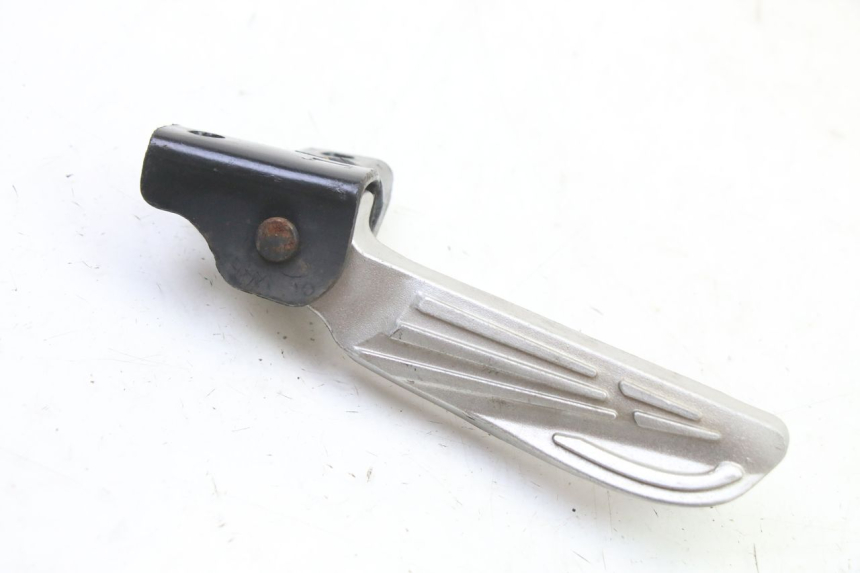 photo de CALE PIED ARRIERE GAUCHE SYM FIDDLE 3 III 50 (2014 - 2020)