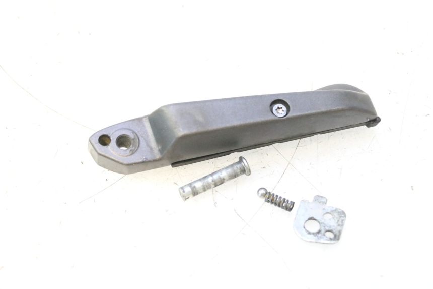 photo de CALE PIED ARRIERE GAUCHE HONDA FJS SILVER WING SILVERWING 400 (2005 - 2008) - Zoom état d’usage
