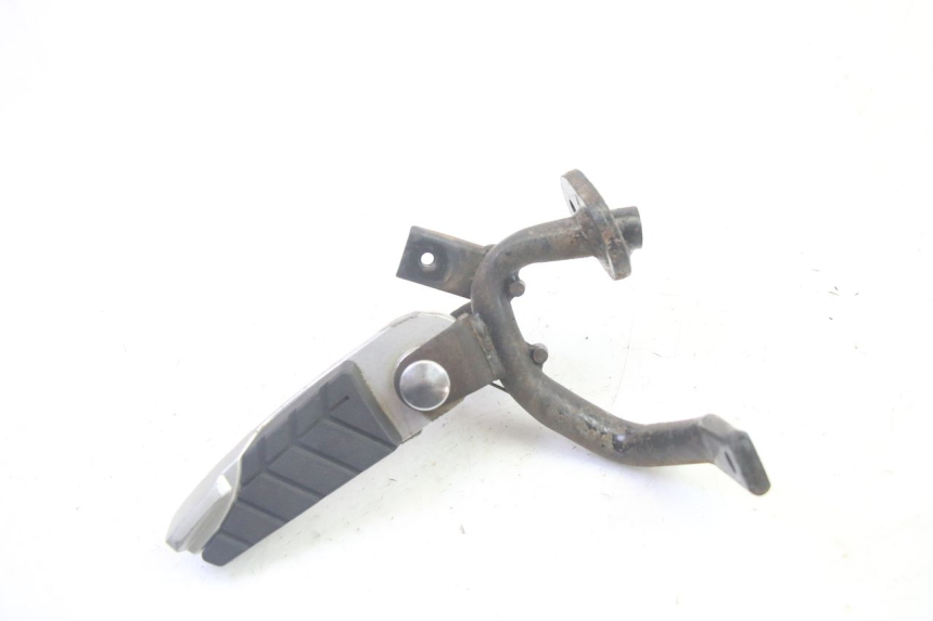 photo de CALE PIED ARRIERE GAUCHE SYM GTS EVO 125 (2009 - 2013) - Vue principale