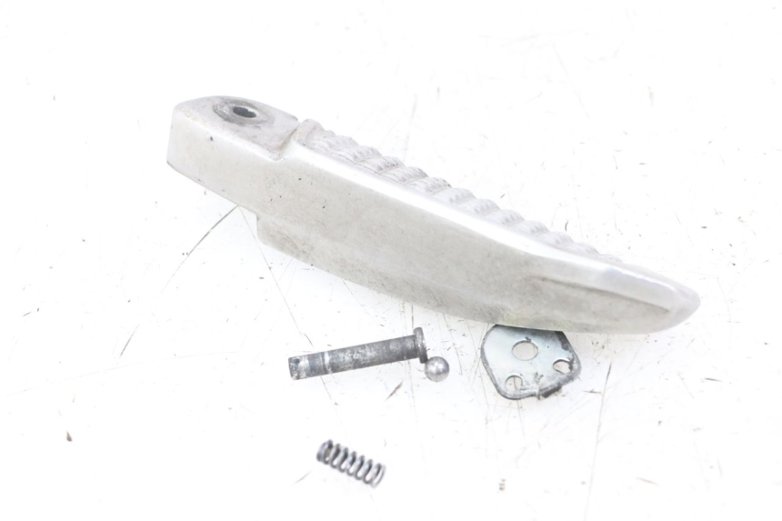 photo de CALE PIED ARRIERE GAUCHE HONDA FORZA 125 (2021 - 2025)