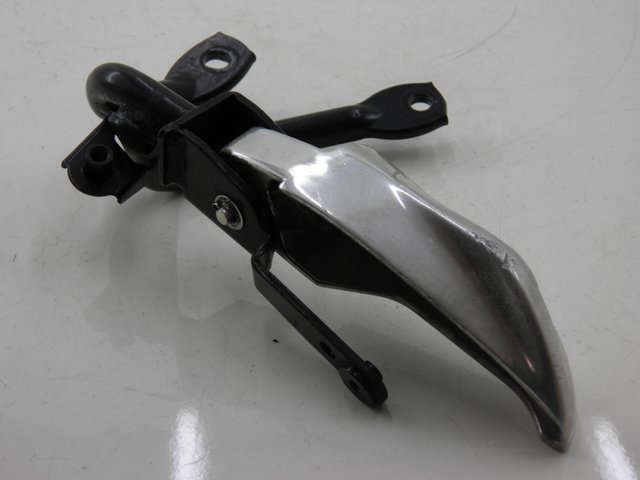 photo de CALE PIED ARRIERE GAUCHE HONDA NHX LEAD 110 (2008 - 2010)